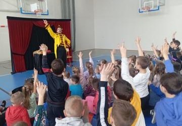 Profilaktyka przez teatr – spotkanie z Teatrem Kurtyna